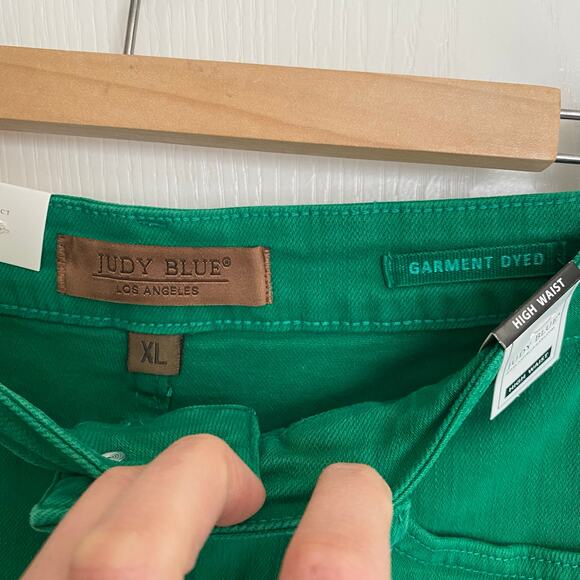 Judy Blue Karla High Rise Tummy Control Shorts XL Kelly Green St Patricks Day - Picture 3 of 4